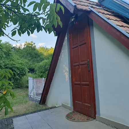 Apartmán Bacshegyi Vendeghaz 2 Kaptalantoti